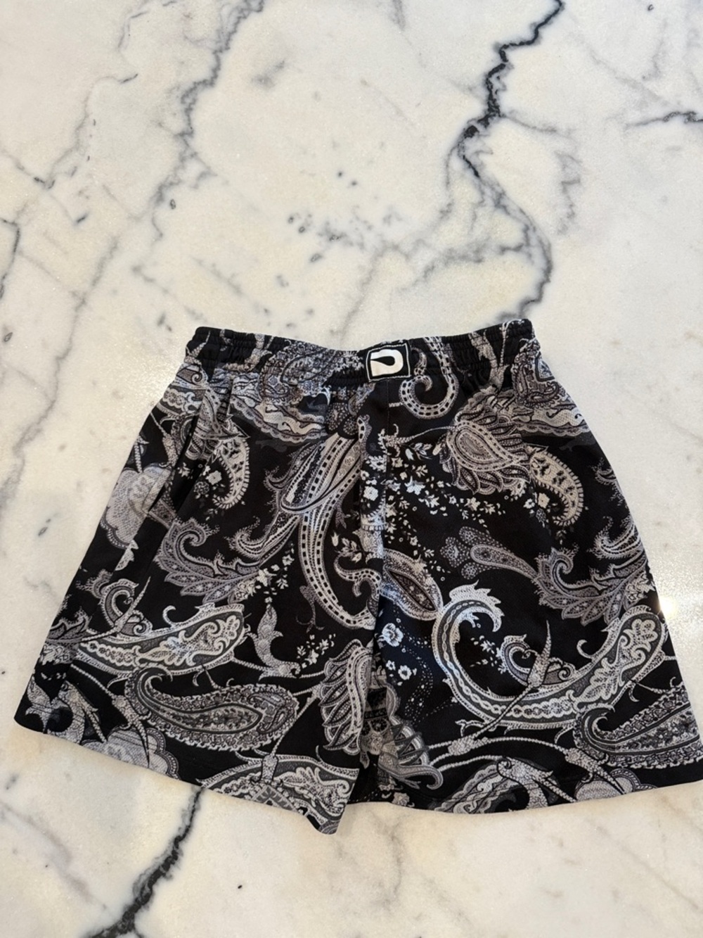 Drip shorts size large Paisley Paradise - Picture 3 of 3
